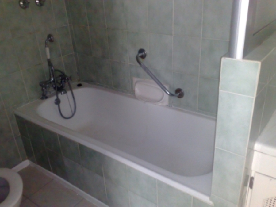 To Let 2 Bedroom Property for Rent in Summerstrand Eastern Cape